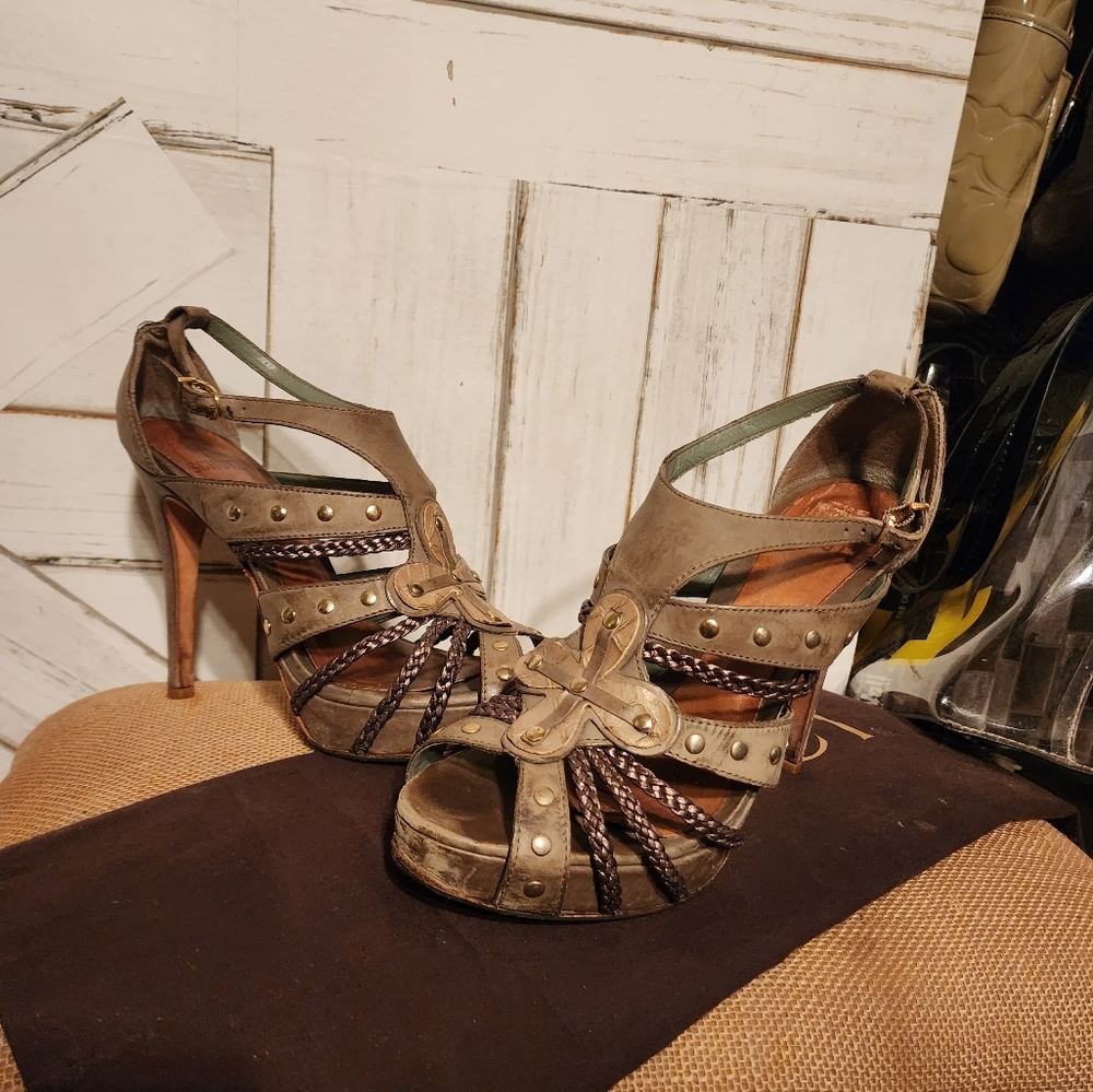 Schultz Heels - image 8